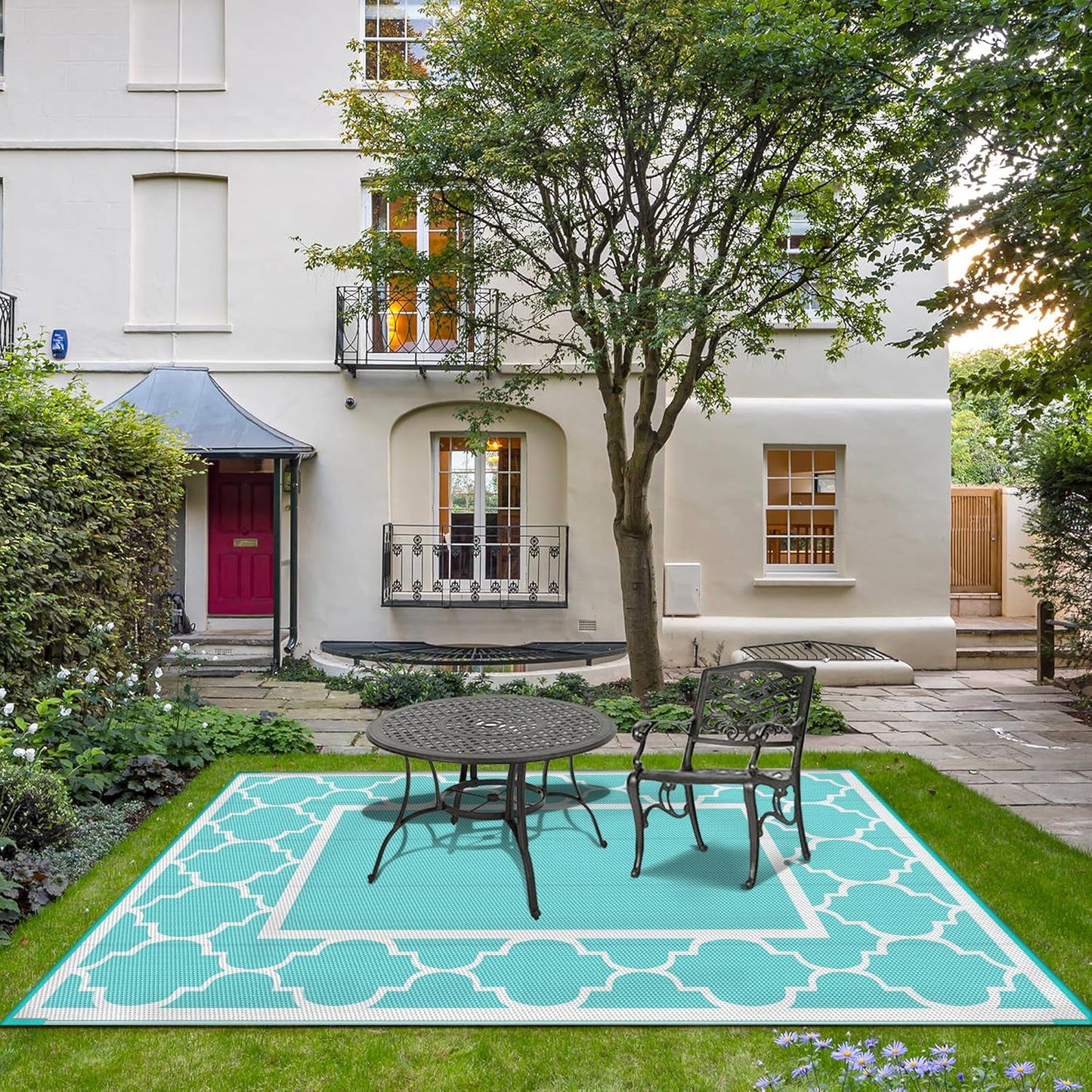 GENIMO Symmetrical Geometric Aesthetic Waterproof Reversible Outdoor Rug Blue