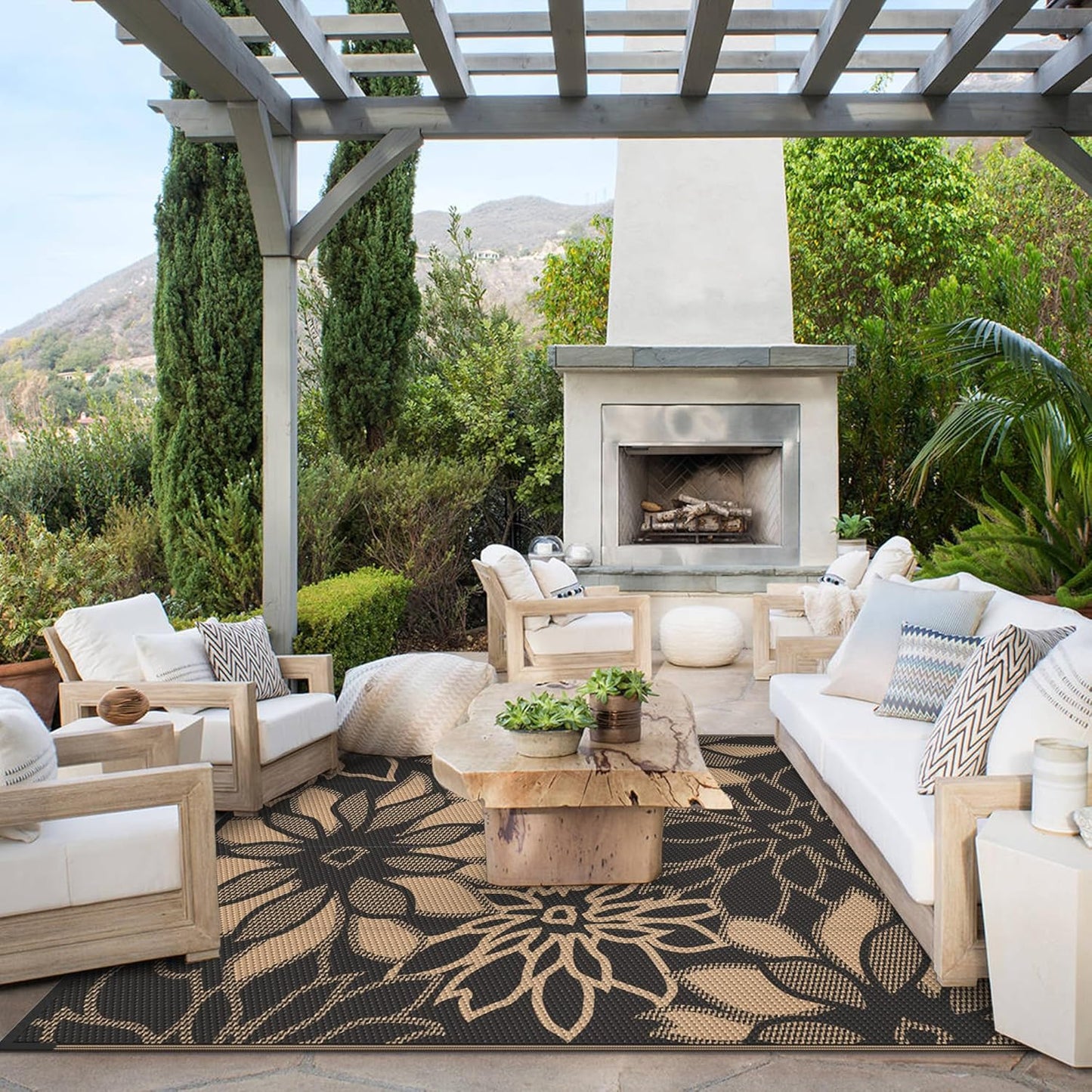 GENIMO Daisy Pattern Reversible Waterproof Outdoor Rug