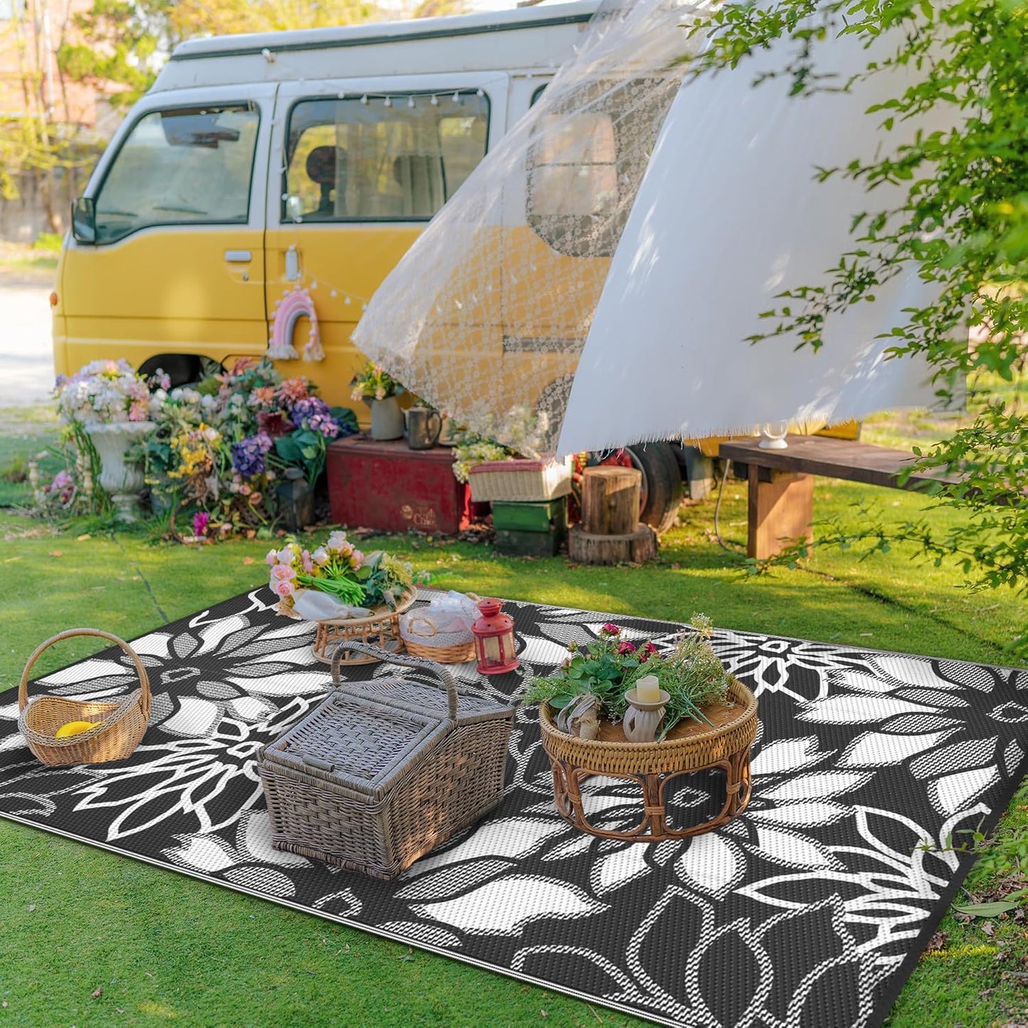 GENIMO Daisy Pattern Reversible Waterproof Outdoor Rug