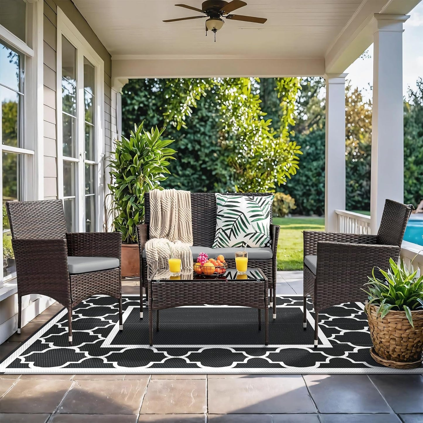 GENIMO Symmetrical Geometric Aesthetic Waterproof Reversible Outdoor Rug Black