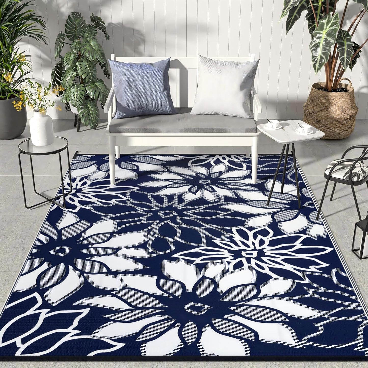 GENIMO Daisy Pattern Reversible Waterproof Outdoor Rug