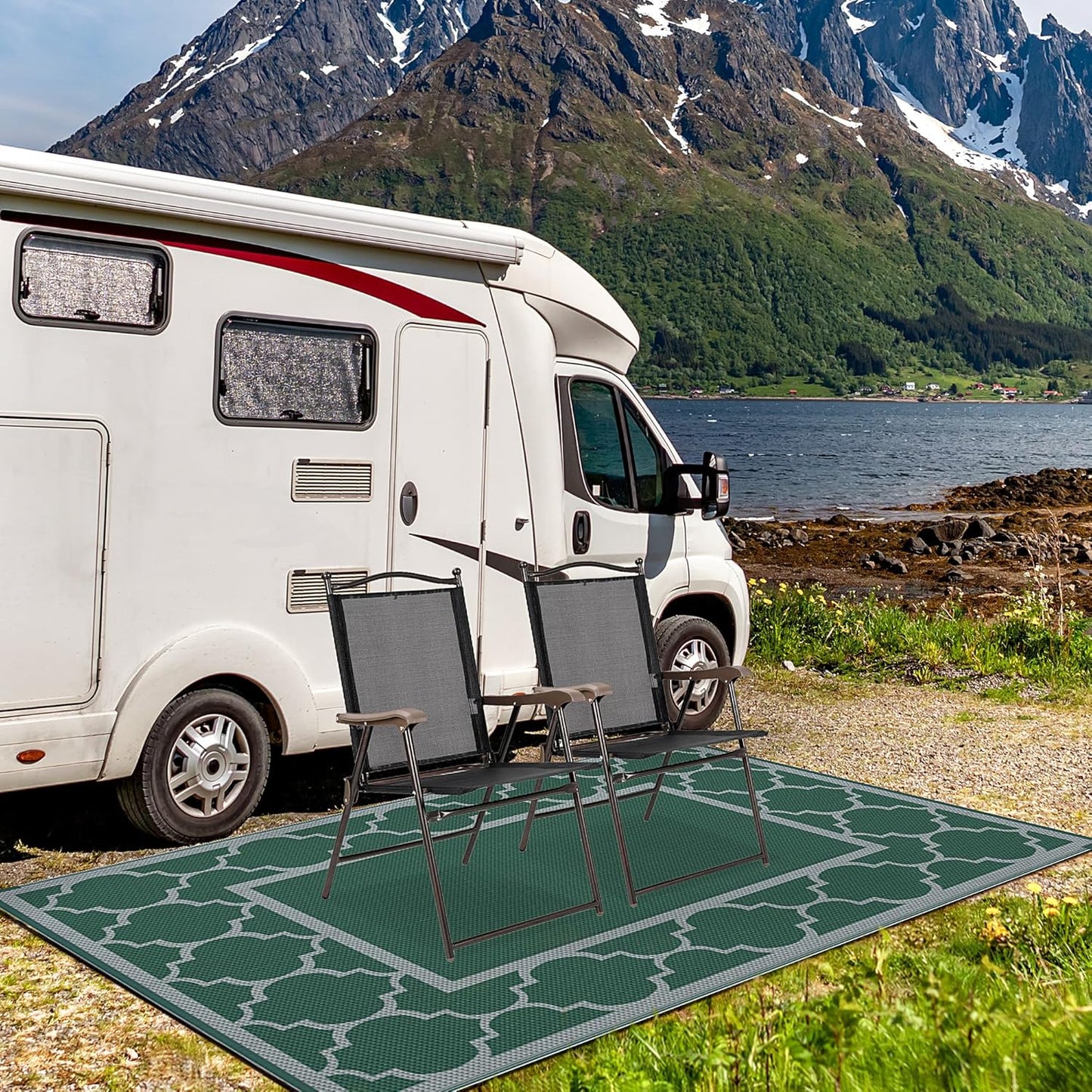 GENIMO Symmetrical Geometric Aesthetic Waterproof Reversible Outdoor Rug Gray