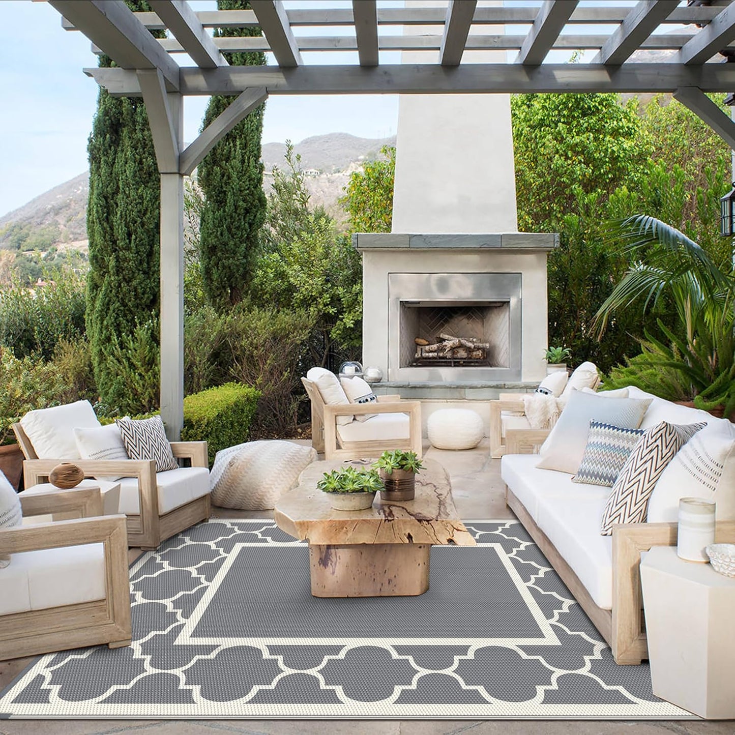 GENIMO Symmetrical Geometric Aesthetic Waterproof Reversible Outdoor Rug Gray