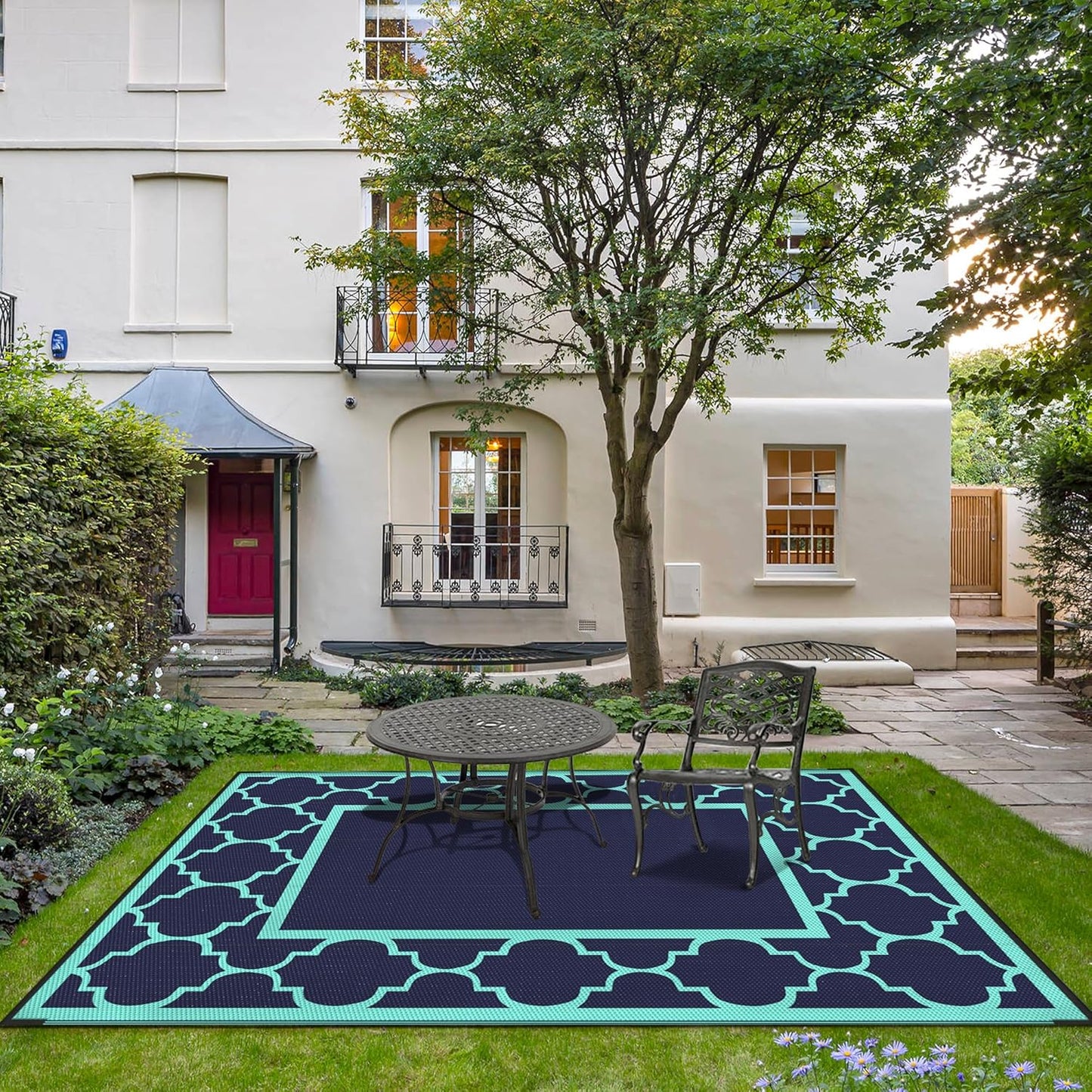 GENIMO Symmetrical Geometric Aesthetic Waterproof Reversible Outdoor Rug Blue