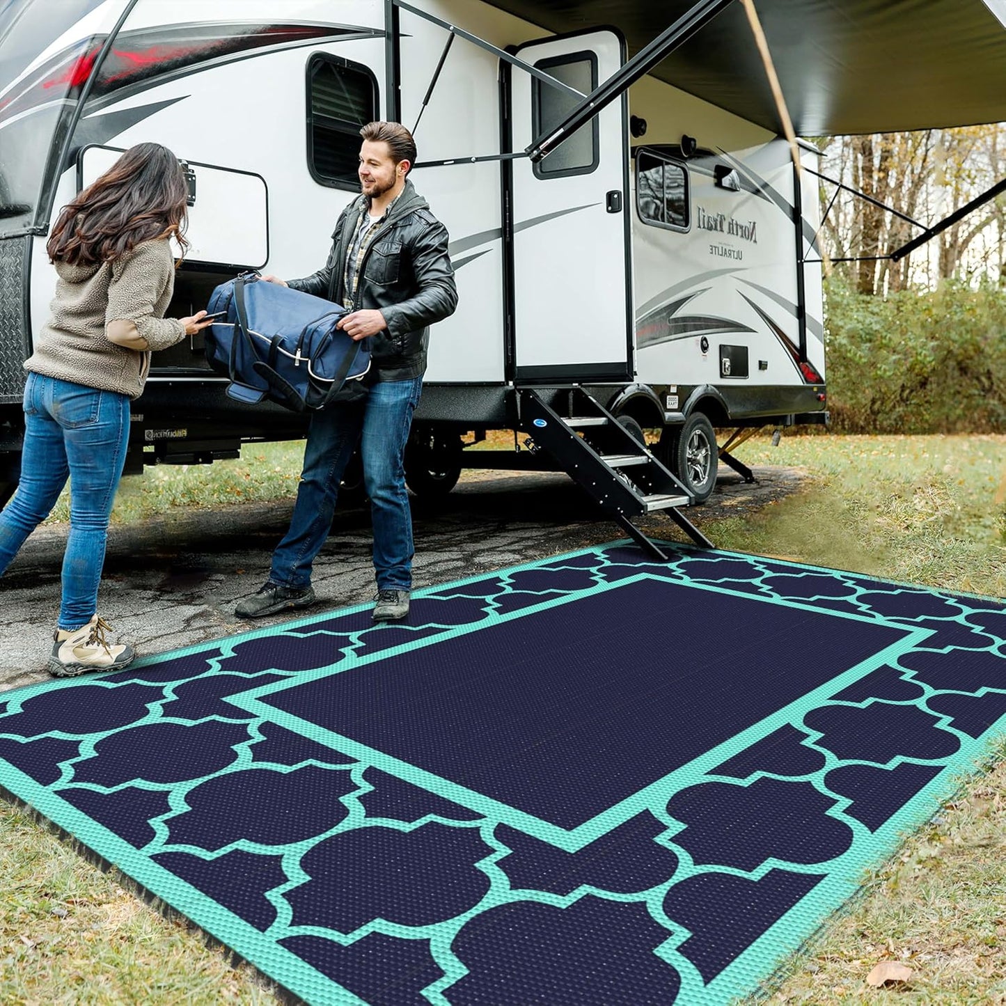 GENIMO Symmetrical Geometric Aesthetic Waterproof Reversible Outdoor Rug Blue