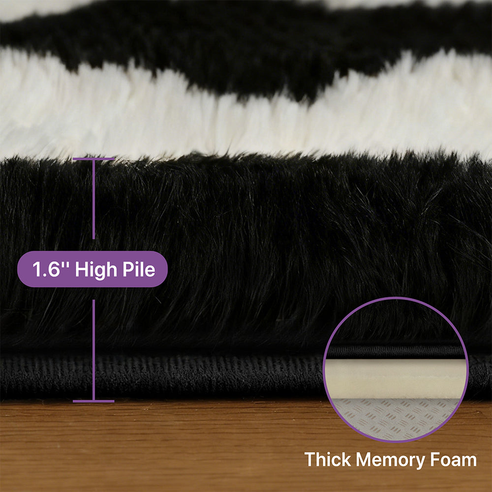 Haven Checkered Fluffy Shag Rug in Black & White | GENIMO