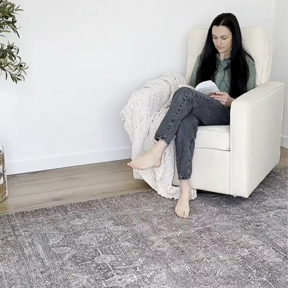 Washable GENIMO rug in a real home