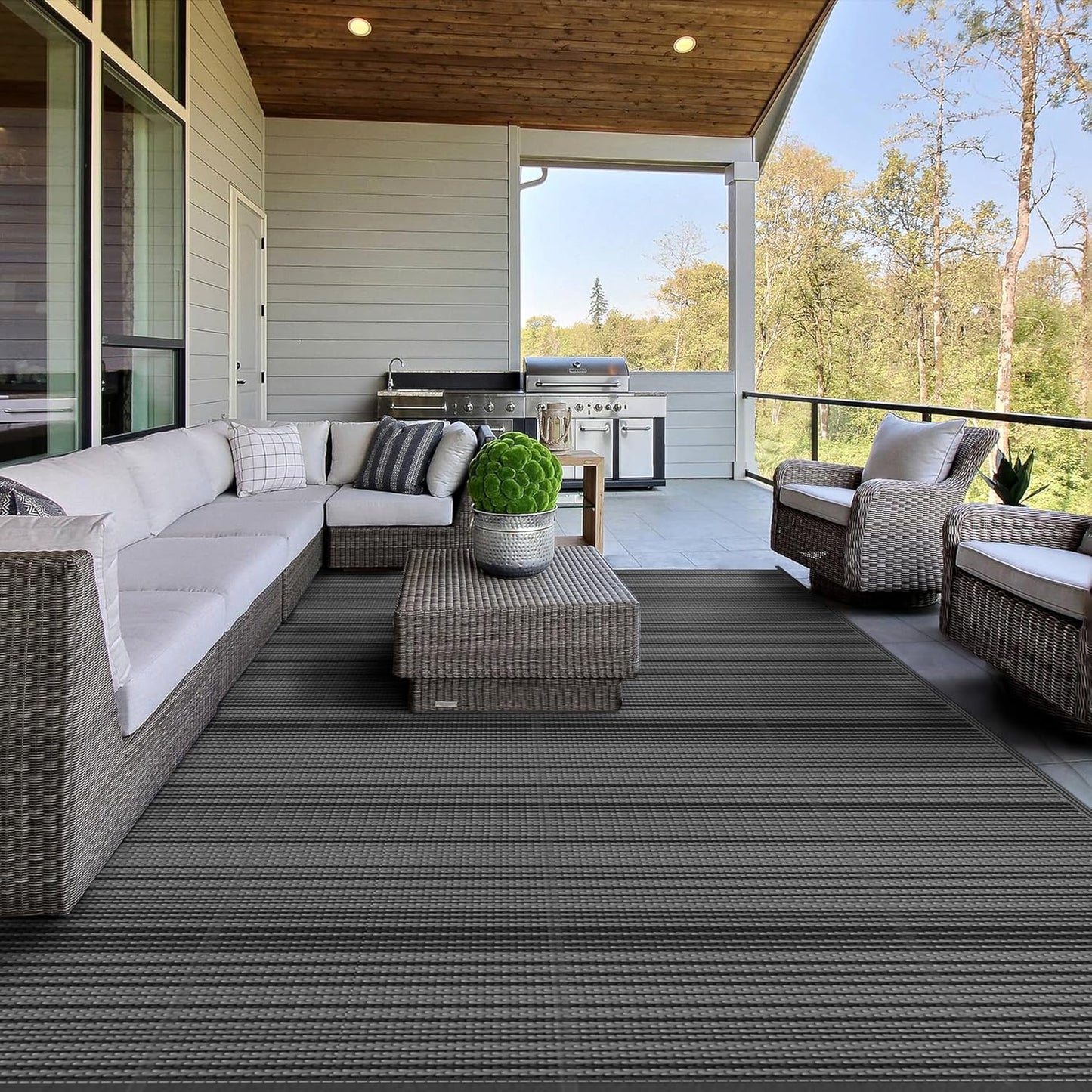 GENIMO Simple Striped Waterproof Outdoor Rug