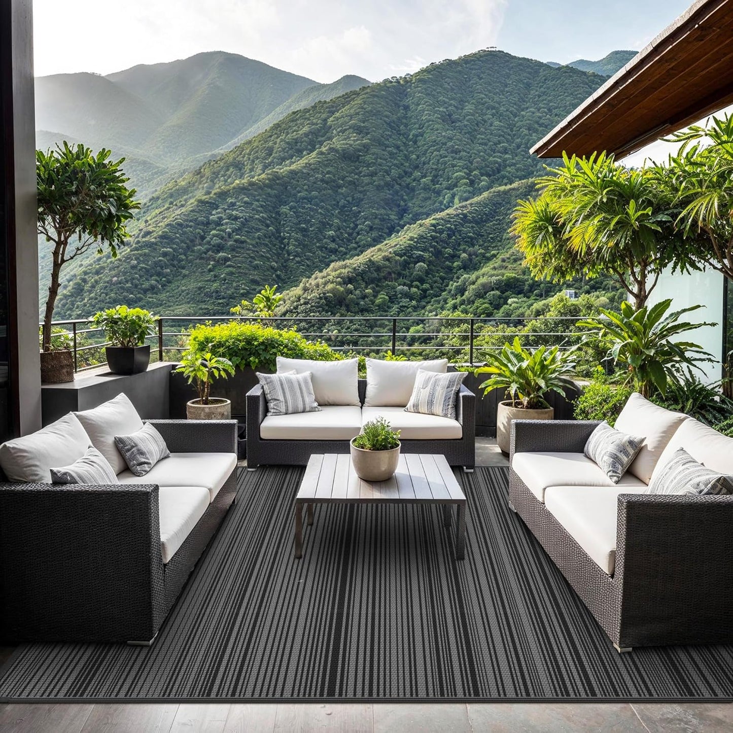 GENIMO Simple Striped Waterproof Outdoor Rug